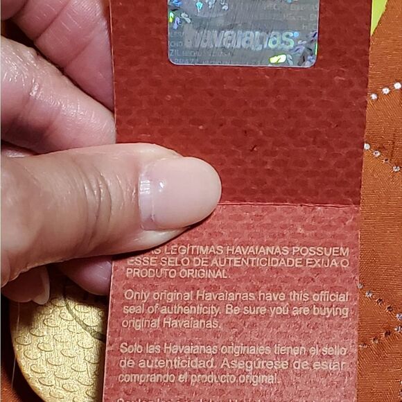 Havaianas Flip Flop- White/Florescent Glac Green and Gold- Size 5/6 - Picture 6 of 10